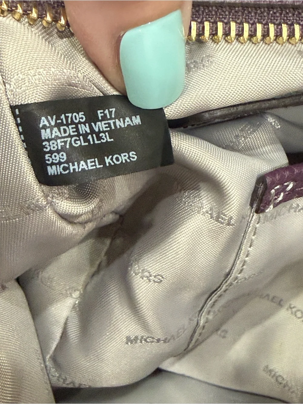 FLAWLESS Michael Kors Lena LG Pebbled Leather Hobo Bag - Purple/Plum Fall 2017